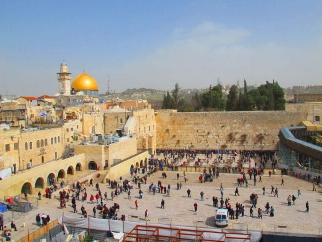 Jerusalem’s Western Wall | A Photo Essay thumbnail