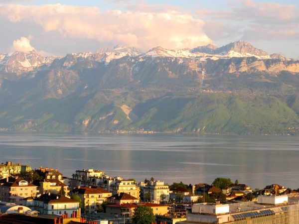 Snow-covered peaks and pristine Lake Geneva