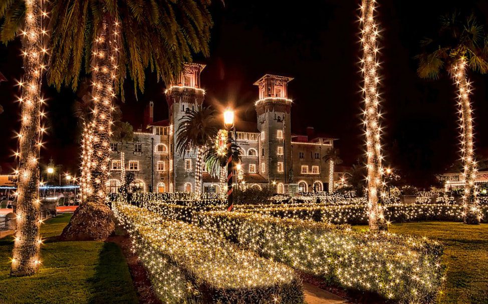 St. Augustine’s Nights of Lights Celebration – Holiday Fun thumbnail